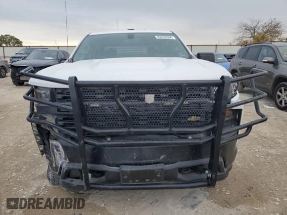 ✅ 2021 Chevrolet Silverado 1500 Work Truck • VIN: 3GCUYAEF8MG435072 • Lot: 83632984. Wystawiony na Copart z przebiegiem Nie podano. Bezpłatny archiwum sprzedaży aukcyjnych z USA i szczegółowy raport historii pojazdu na DreamBid. Zdjęcie 5.