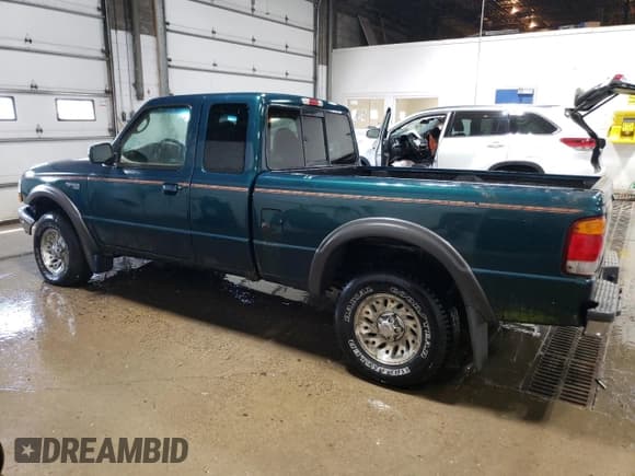 ✅ 1998 Ford Ranger XL • VIN: 1FTZR15U2WPB57740 • Lot: 56572905. Wystawiony na Copart z przebiegiem 132 571 mil. Bezpłatny archiwum sprzedaży aukcyjnych z USA i szczegółowy raport historii pojazdu na DreamBid. Zdjęcie 2.
