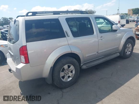 ✅ 2006 Nissan Pathfinder SE • VIN: 5N1AR18U36C614227 • Lot: 43273893. Listed on IAAI with 165,630 mi. Free auction sales archive from the USA and detailed vehicle history report at DreamBid. Image 4.