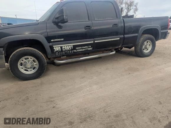 ✅ 2004 Chevrolet Silverado 2500HD LS • VIN: 1GCHC23U54F100554 • Лот: 41620746. Опубликован ранее на IAAI с пробегом Не указан. Бесплатный доступ к архиву аукционных продаж из США и подробный отчёт об истории автомобиля на DreamBid. Изображение 2.