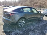 ✅ 2025 Tesla Model 3 Long Range • VIN: 5YJ3E1EB6SF921092 • Lot: 46918025. Wystawiony na Copart z przebiegiem 1 403 mil. Bezpłatny archiwum sprzedaży aukcyjnych z USA i szczegółowy raport historii pojazdu na DreamBid. Zdjęcie 3.