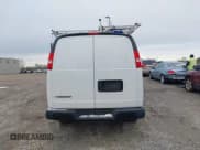 ✅ 2020 Chevrolet Express Cargo • VIN: 1GCWGAFG9L1237973 • Lot: 43649275. Wystawiony na IAAI z przebiegiem 87 903 mil. Bezpłatny archiwum sprzedaży aukcyjnych z USA i szczegółowy raport historii pojazdu na DreamBid. Zdjęcie 17.