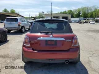 2007 MINI Hardtop with VIN WMWMF33507TT57421, listed as a Copart auction lot 56235885 with 83,085 mi miles and Clean title. Bid and sale history available at DreamBid. Image 6.