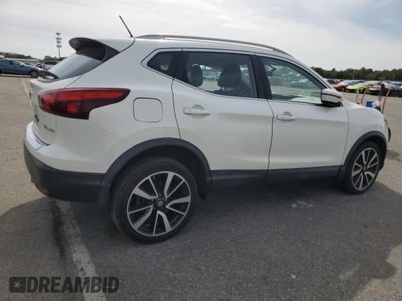 ✅ 2017 Nissan Rogue SL • VIN: JN1BJ1CR9HW120591 • Лот: 84470485. Опубликован ранее на Copart с пробегом 51 769 миль. Бесплатный доступ к архиву аукционных продаж из США и подробный отчёт об истории автомобиля на DreamBid. Изображение 3.