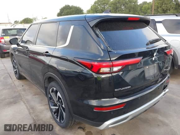 2023 Mitsubishi Outlander SE with VIN JA4T5UA97PZ058755, listed as a IAAI auction lot 42543170 with 66,418 mi miles and . Bid and sale history available at DreamBid. Image 3.