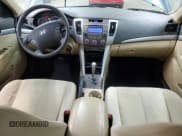 ✅ 2009 Hyundai Sonata GLS • VIN: 5NPET46C49H462499 • Лот: 81642724. Опубликован ранее на Copart с пробегом 316 024 миль. Бесплатный доступ к архиву аукционных продаж из США и подробный отчёт об истории автомобиля на DreamBid. Изображение 8.