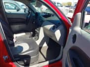 ✅ 2006 Chevrolet HHR LT • VIN: 3GNDA23PX6S646139 • Lot: 42087411. Listed on IAAI with 300,679 mi. Free auction sales archive from the USA and detailed vehicle history report at DreamBid. Image 5.