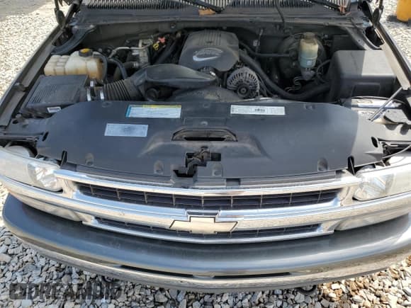 ✅ 2001 Chevrolet Suburban LS • VIN: 3GNEC16T11G137294 • Лот: 53555015. Опубликован ранее на Copart с пробегом 161 674 миль. Бесплатный доступ к архиву аукционных продаж из США и подробный отчёт об истории автомобиля на DreamBid. Изображение 12.