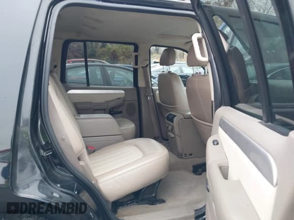 ✅ 2004 Mercury Mountaineer Convenience • VIN: 4M2ZU86W24UJ17710 • Лот: 43766357. Опубликован ранее на IAAI с пробегом 139 177 миль. Бесплатный доступ к архиву аукционных продаж из США и подробный отчёт об истории автомобиля на DreamBid. Изображение 8.