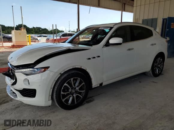 ✅ 2017 Maserati Levante S • VIN: ZN661YUL6HX263363 • Лот: 84768885. Опубликован ранее на Copart с пробегом 24 726 миль. Бесплатный доступ к архиву аукционных продаж из США и подробный отчёт об истории автомобиля на DreamBid. Изображение 1.