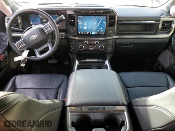 ✅ 2024 Ford F-350 XL • VIN: 1FT8W3BM4REF03582 • Лот: 91920705. Опубликован ранее на Copart с пробегом 26 282 миль. Бесплатный доступ к архиву аукционных продаж из США и подробный отчёт об истории автомобиля на DreamBid. Изображение 8.