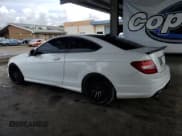 ✅ 2014 Mercedes-Benz C 250 • VIN: WDDGJ4HB3EG285791 • Lot: 85203845. Wystawiony na Copart z przebiegiem 116 500 mil. Bezpłatny archiwum sprzedaży aukcyjnych z USA i szczegółowy raport historii pojazdu na DreamBid. Zdjęcie 2.