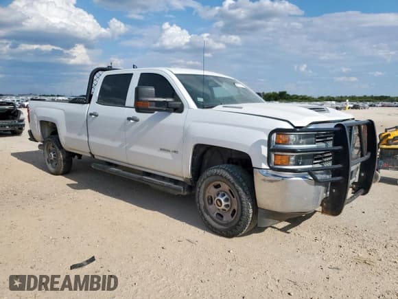 ✅ 2017 Chevrolet Silverado 2500HD Work Truck • VIN: 1GC1KUEY2HF215781 • Lot: 68792115. Wystawiony na Copart z przebiegiem 191 528 mil. Bezpłatny archiwum sprzedaży aukcyjnych z USA i szczegółowy raport historii pojazdu na DreamBid. Zdjęcie 4.