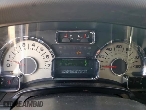 ✅ 2011 Ford Expedition Limited • VIN: 1FMJU1K56BEF25945 • Лот: 66264885. Опубликован ранее на Copart с пробегом 169 711 миль. Бесплатный доступ к архиву аукционных продаж из США и подробный отчёт об истории автомобиля на DreamBid. Изображение 9.