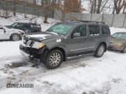 ✅ 2009 Nissan Pathfinder SE • VIN: 5N1AR18B09C616472 • Лот: 41253629. Опубликован ранее на IAAI с пробегом 101 125 миль. Бесплатный доступ к архиву аукционных продаж из США и подробный отчёт об истории автомобиля на DreamBid. Изображение 2.