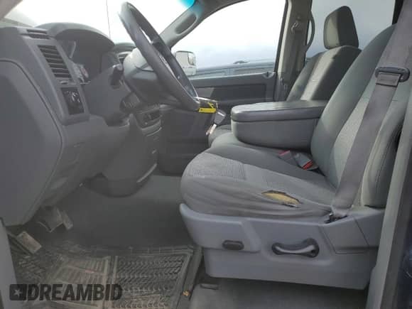 2007 Dodge 1500 SLT с VIN 1D7HU18227J511982, выставлен на аукционе Copart как лот 76745954 с пробегом 232 218 миль миль и Чистый • Clean title. История ставок и продаж доступна на DreamBid. Изображение 7.