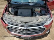 ✅ 2021 Chevrolet Traverse LT • VIN: 1GNERHKW7MJ176692 • Lot: 63647955. Wystawiony na Copart z przebiegiem 93 465 mil. Bezpłatny archiwum sprzedaży aukcyjnych z USA i szczegółowy raport historii pojazdu na DreamBid. Zdjęcie 12.