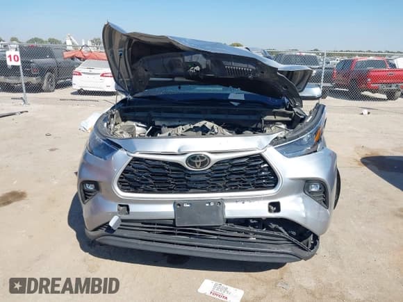 ✅ 2023 Toyota Highlander L • VIN: 5TDKDRAH1PS525548 • Lot: 43451095. Listed on IAAI with 98,251 mi. Free auction sales archive from the USA and detailed vehicle history report at DreamBid. Image 6.