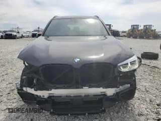 ✅ 2021 BMW X3 M • VIN: 5YMTS0C01M9G25876 • Lot: 58250524. Wystawiony na Copart z przebiegiem 27 536 mil. Bezpłatny archiwum sprzedaży aukcyjnych z USA i szczegółowy raport historii pojazdu na DreamBid. Zdjęcie 5.