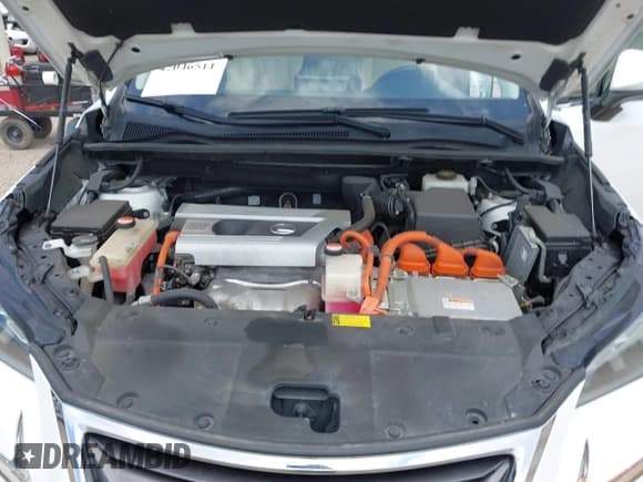 ✅ 2015 Lexus NX 300h • VIN: JTJBJRBZ7F2014607 • Lot: 42046511. Wystawiony na IAAI z przebiegiem 120 408 mil. Bezpłatny archiwum sprzedaży aukcyjnych z USA i szczegółowy raport historii pojazdu na DreamBid. Zdjęcie 10.