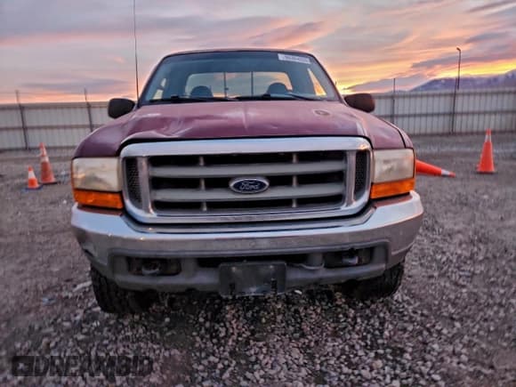 ✅ 1999 Ford F-250 XL • VIN: 1FTNX21SXXED06049 • Lot: 96364055. Listed on Copart with 270,004 mi. Free auction sales archive from the USA and detailed vehicle history report at DreamBid. Image 5.