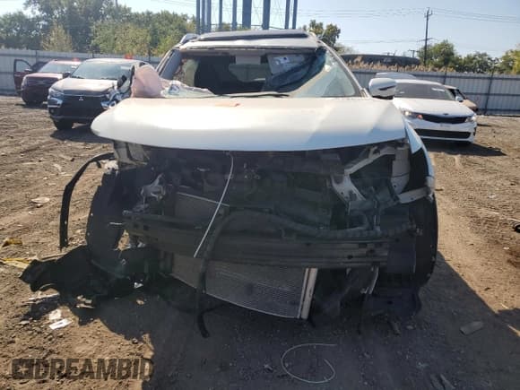 ✅ 2017 Nissan Rogue SV • VIN: 5N1AT2MV6HC752739 • Lot: 81935105. Listed on Copart with Not provided. Free auction sales archive from the USA and detailed vehicle history report at DreamBid. Image 5.