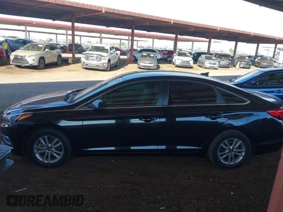 ✅ 2016 Hyundai Sonata SE • VIN: 5NPE24AF1GH411446 • Лот: 43519779. Опубликован ранее на IAAI с пробегом 175 863 миль. Бесплатный доступ к архиву аукционных продаж из США и подробный отчёт об истории автомобиля на DreamBid. Изображение 14.