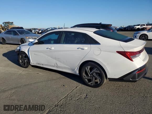 ✅ 2024 Hyundai Elantra Limited • VIN: KMHLN4DJ3RU100703 • Лот: 86115835. Опубликован ранее на Copart с пробегом 111 500 миль. Бесплатный доступ к архиву аукционных продаж из США и подробный отчёт об истории автомобиля на DreamBid. Изображение 2.