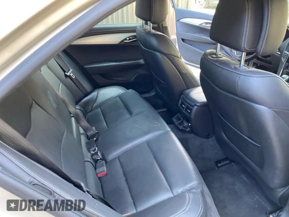 ✅ 2013 Cadillac ATS Luxury • VIN: 1G6AB5RA1D0170612 • Lot: 81078765. Wystawiony na Copart z przebiegiem 175 862 mil. Bezpłatny archiwum sprzedaży aukcyjnych z USA i szczegółowy raport historii pojazdu na DreamBid. Zdjęcie 6.