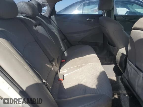 ✅ 2013 Hyundai Sonata SE • VIN: 5NPEC4ACXDH765089 • Lot: 75472254. Listed on Copart with 107,349 mi. Free auction sales archive from the USA and detailed vehicle history report at DreamBid. Image 10.