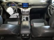 ✅ 2023 Ford Explorer XLT • VIN: 1FMSK8DH3PGA53967 • Lot: 82571595. Wystawiony na Copart z przebiegiem 55 259 mil. Bezpłatny archiwum sprzedaży aukcyjnych z USA i szczegółowy raport historii pojazdu na DreamBid. Zdjęcie 8.