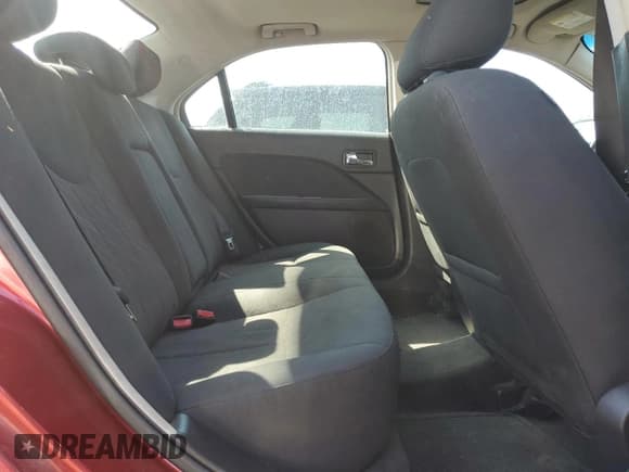 ✅ 2011 Mercury Milan • VIN: 3MEHM0HA0BR601513 • Лот: 60222405. Опубликован ранее на Copart с пробегом 238 098 миль. Бесплатный доступ к архиву аукционных продаж из США и подробный отчёт об истории автомобиля на DreamBid. Изображение 10.