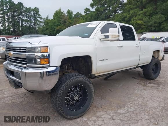 ✅ 2017 Chevrolet Silverado 2500HD Work Truck • VIN: 1GC1KUEG7HF226685 • Lot: 42839054. Listed on IAAI with 204,220 mi. Free auction sales archive from the USA and detailed vehicle history report at DreamBid. Image 17.