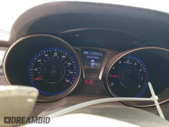 ✅ 2013 Hyundai Genesis Coupe Premium • VIN: KMHHT6KD1DU099547 • Lot: 59373245. Wystawiony na Copart z przebiegiem 119 944 mil. Bezpłatny archiwum sprzedaży aukcyjnych z USA i szczegółowy raport historii pojazdu na DreamBid. Zdjęcie 9.