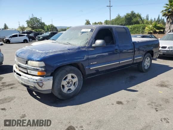 2001 Chevrolet Silverado 1500 LT with VIN 1GCEC19TX1Z139565, listed as a Copart auction lot 61339244 with 285,157 mi miles and Salvage title. Bid and sale history available at DreamBid. Image 1.