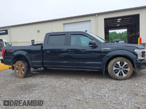 ✅ 2020 Ford F-150 XL • VIN: 1FTFW1E45LFB49144 • Lot: 42557287. Wystawiony na IAAI z przebiegiem 69 044 mil. Bezpłatny archiwum sprzedaży aukcyjnych z USA i szczegółowy raport historii pojazdu na DreamBid. Zdjęcie 14.