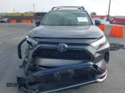 ✅ 2023 Toyota RAV4 XSE • VIN: JTMEB3FV7PD148587 • Lot: 43608035. Wystawiony na IAAI z przebiegiem 58 064 mil. Bezpłatny archiwum sprzedaży aukcyjnych z USA i szczegółowy raport historii pojazdu na DreamBid. Zdjęcie 12.