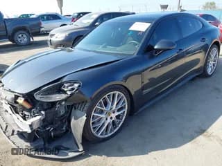 ✅ 2017 Porsche Panamera • VIN: WP0AA2A72HL100409 • Lot: 43549549. Wystawiony na IAAI z przebiegiem 68 366 mil. Bezpłatny archiwum sprzedaży aukcyjnych z USA i szczegółowy raport historii pojazdu na DreamBid. Zdjęcie 2.