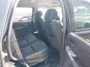 ✅ 2014 Chevrolet Tahoe Commercial • VIN: 1GNLC2E07ER207696 • Lot: 42683132. Wystawiony na IAAI z przebiegiem 116 397 mil. Bezpłatny archiwum sprzedaży aukcyjnych z USA i szczegółowy raport historii pojazdu na DreamBid. Zdjęcie 8.