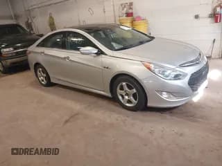 ✅ 2012 Hyundai Sonata Hybrid • VIN: KMHEC4A42CA061883 • Lot: 41658295. Listed on IAAI with 193,558 mi. Free auction sales archive from the USA and detailed vehicle history report at DreamBid. Image 1.