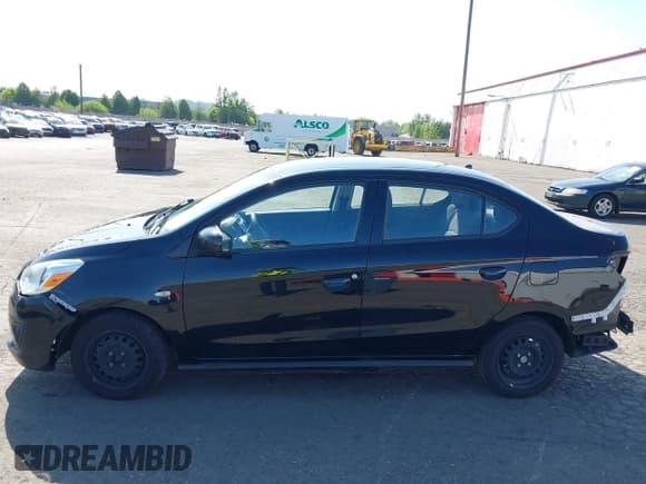 ✅ 2020 Mitsubishi Mirage ES • VIN: ML32F3FJ4LHF00893 • Lot: 42174947. Wystawiony na IAAI z przebiegiem 60 150 mil. Bezpłatny archiwum sprzedaży aukcyjnych z USA i szczegółowy raport historii pojazdu na DreamBid. Zdjęcie 14.