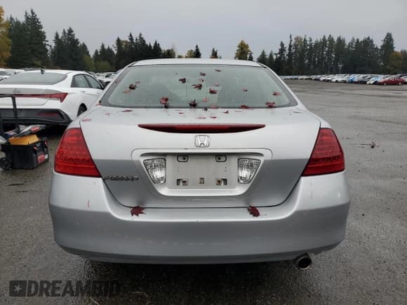 ✅ 2007 Honda Accord LX SE • VIN: JHMCM56397C013496 • Lot: 90671985. Listed on Copart with 229,984 mi. Free auction sales archive from the USA and detailed vehicle history report at DreamBid. Image 6.