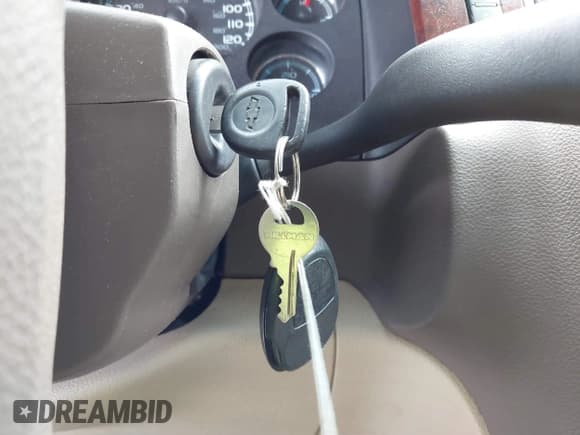 ✅ 2013 Chevrolet Tahoe LT • VIN: 1GNSKBE05DR354421 • Лот: 42935990. Опубликован ранее на IAAI с пробегом 145 514 миль. Бесплатный доступ к архиву аукционных продаж из США и подробный отчёт об истории автомобиля на DreamBid. Изображение 11.