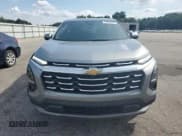 ✅ 2025 Chevrolet Equinox FWD LT • VIN: 3GNAXHEGXSL102987 • Lot: 70040305. Wystawiony na Copart z przebiegiem 17 526 mil. Bezpłatny archiwum sprzedaży aukcyjnych z USA i szczegółowy raport historii pojazdu na DreamBid. Zdjęcie 5.