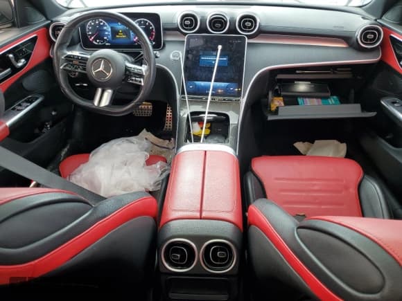 ✅ 2022 Mercedes-Benz C 300 • VIN: W1KAF4GB9NR043911 • Lot: 47158615. Listed on Copart with 41,721 mi. Free auction sales archive from the USA and detailed vehicle history report at DreamBid. Image 8.