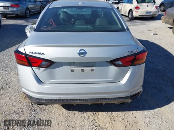 ✅ 2022 Nissan Altima SR • VIN: 1N4BL4CV5NN351775 • Лот: 43448630. Опубликован ранее на IAAI с пробегом 78 615 миль. Бесплатный доступ к архиву аукционных продаж из США и подробный отчёт об истории автомобиля на DreamBid. Изображение 17.