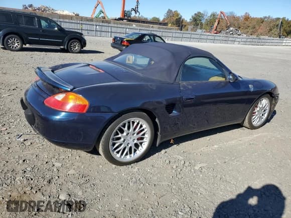 ✅ 2000 Porsche Boxster • VIN: WP0CA2982YS620329 • Lot: 76302684. Listed on Copart with 100,381 mi. Free auction sales archive from the USA and detailed vehicle history report at DreamBid. Image 3.