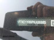 ✅ 2023 Ford Transit • VIN: 1FTKE1Y89PKA06985 • Lot: 42892796. Wystawiony na IAAI z przebiegiem 26 216 mil. Bezpłatny archiwum sprzedaży aukcyjnych z USA i szczegółowy raport historii pojazdu na DreamBid. Zdjęcie 9.