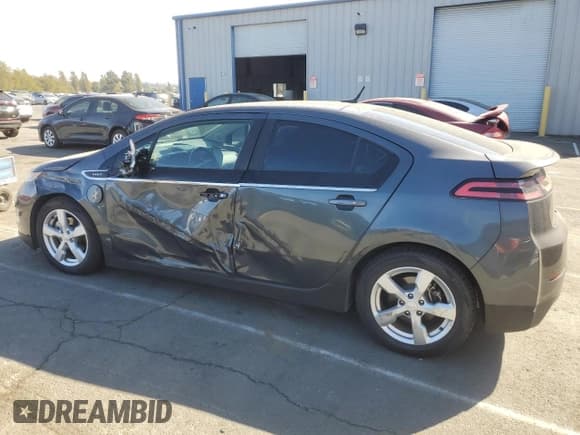 ✅ 2013 Chevrolet Volt • VIN: 1G1RF6E46DU107551 • Lot: 77189804. Wystawiony na Copart z przebiegiem 108 551 mil. Bezpłatny archiwum sprzedaży aukcyjnych z USA i szczegółowy raport historii pojazdu na DreamBid. Zdjęcie 2.