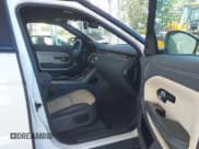 ✅ 2018 Land Rover Range Rover Evoque SE • VIN: SALVP2RX6JH272805 • Lot: 43085066. Listed on IAAI with 37,722 mi. Free auction sales archive from the USA and detailed vehicle history report at DreamBid. Image 5.